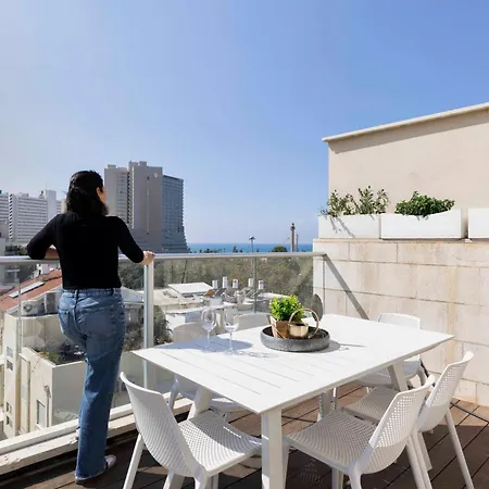 Localz - The Carmel Apartments W Private Mamad Тель-Авив Экстерьер фото