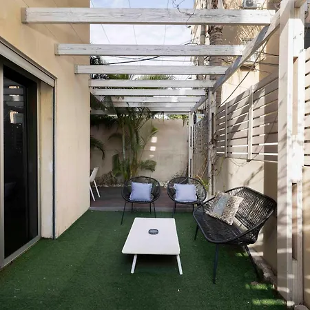 Localz - The Carmel Apartments W Private Mamad Тель-Авив Экстерьер фото